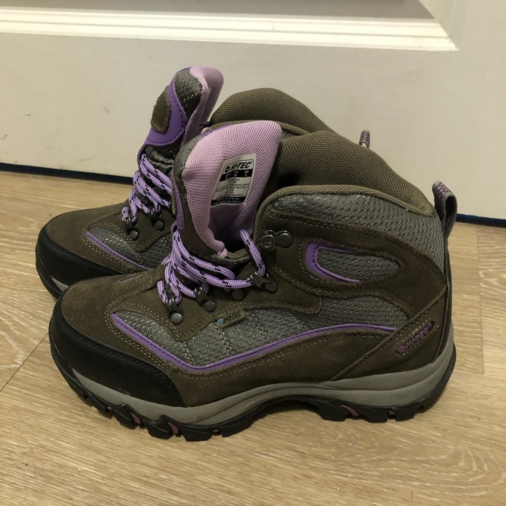 Hi tec ladies ankle hiking boots size 7